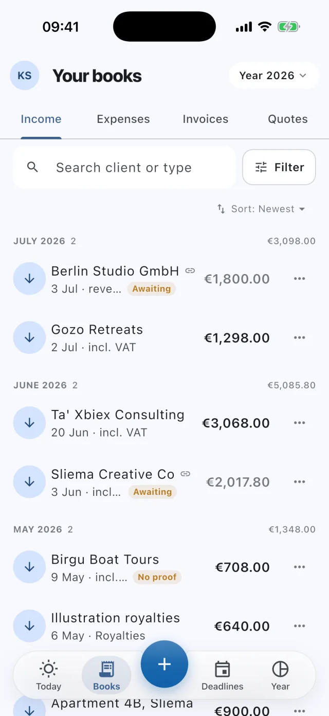 Settlano’s Books screen: the month’s income entries, each with its client and date.